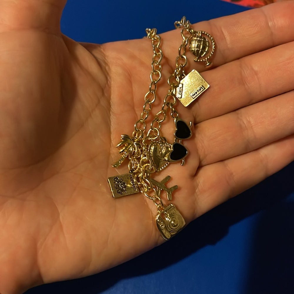 Gold plated adjustable Charm Necklace NWOT - Picture 2 of 2